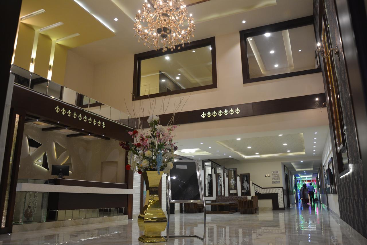 Hotel Ashish Continental Phagwāra Zewnętrze zdjęcie