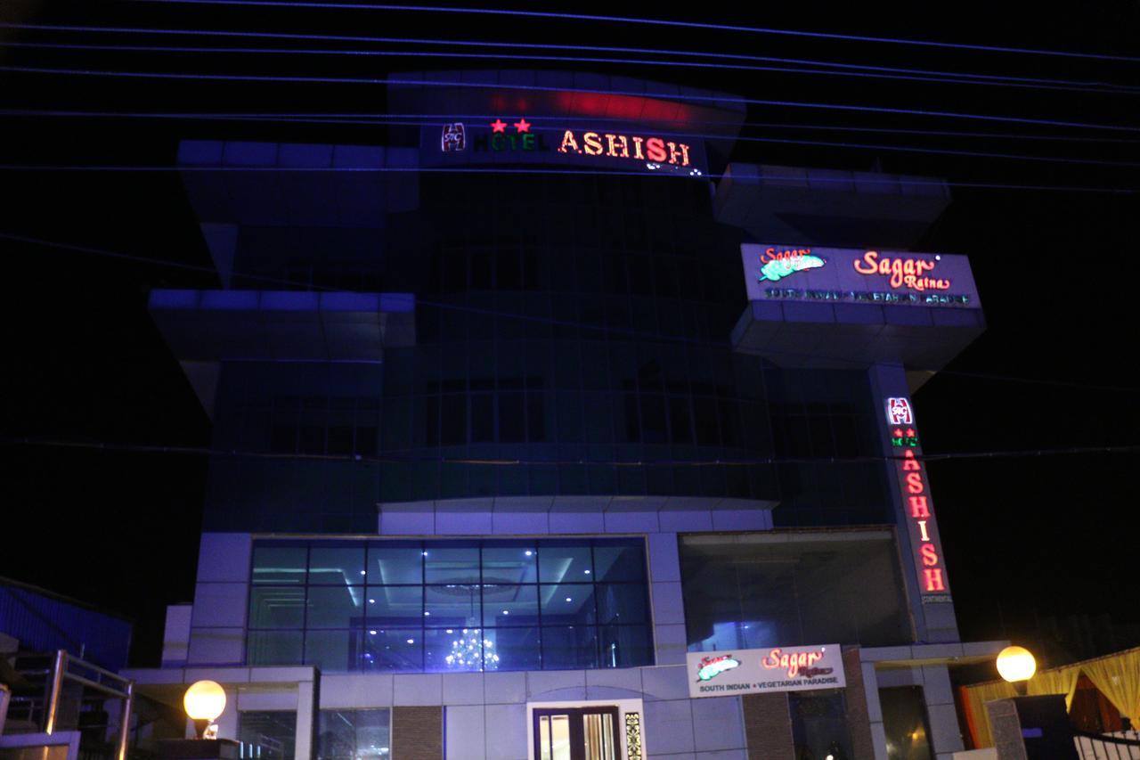 Hotel Ashish Continental Phagwāra Zewnętrze zdjęcie