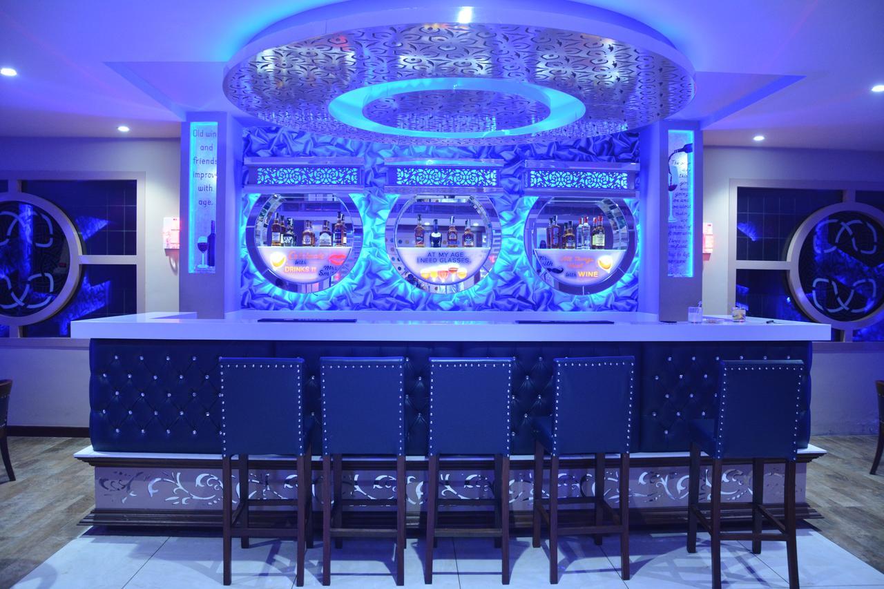 Hotel Ashish Continental Phagwāra Zewnętrze zdjęcie