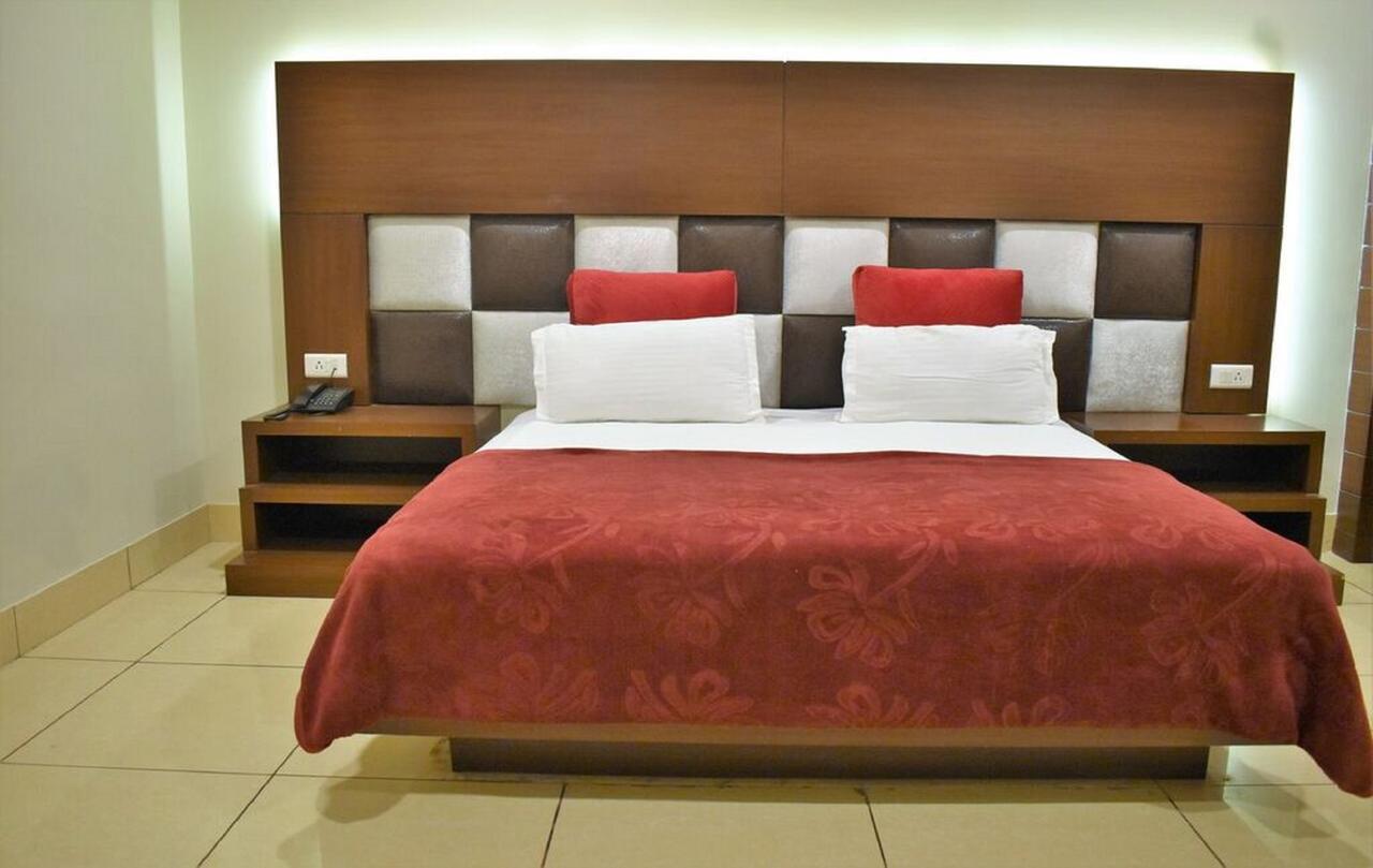 Hotel Ashish Continental Phagwāra Zewnętrze zdjęcie